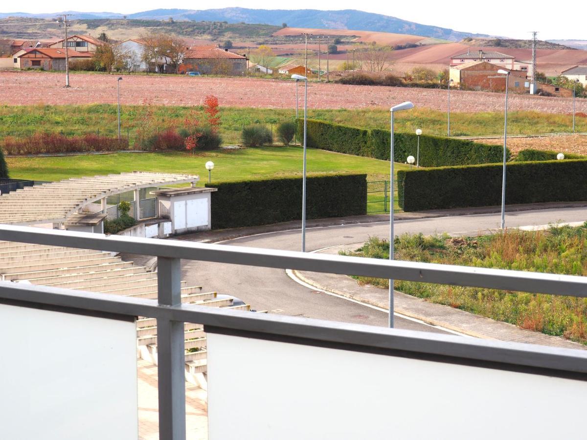 Apartamento Golf Buenas Vistas Cirueña Dış mekan fotoğraf